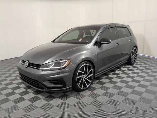 2018 Volkswagen Golf R 2.0T DSG