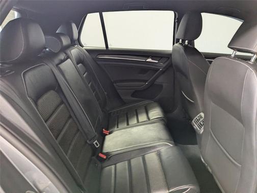 2018 Volkswagen Golf R 2.0T DSG