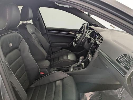 2018 Volkswagen Golf R 2.0T DSG