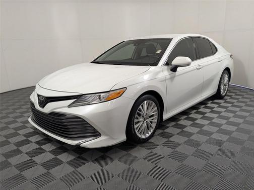 2019 Toyota Camry XLE