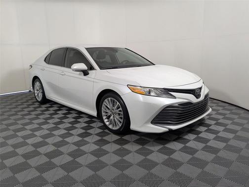 2019 Toyota Camry XLE