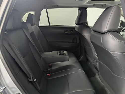 2025 Toyota Corolla Cross XLE