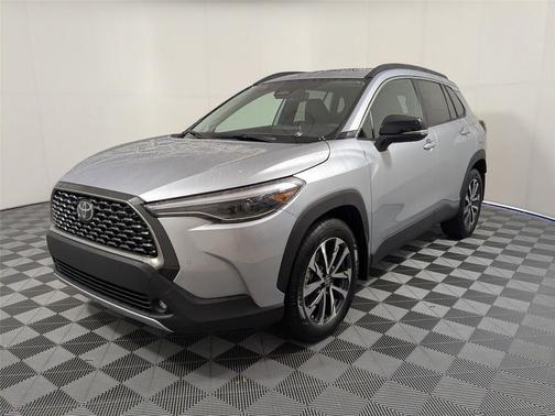 2025 Toyota Corolla Cross XLE