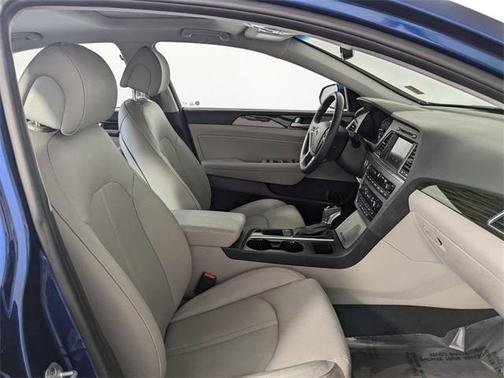 2017 Hyundai SONATA Limited