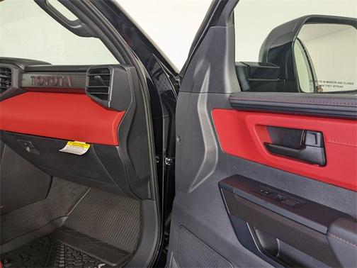 2025 Toyota Sequoia Base