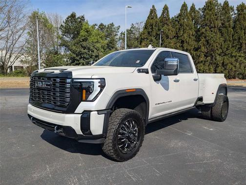 2025 GMC Sierra 3500 Denali