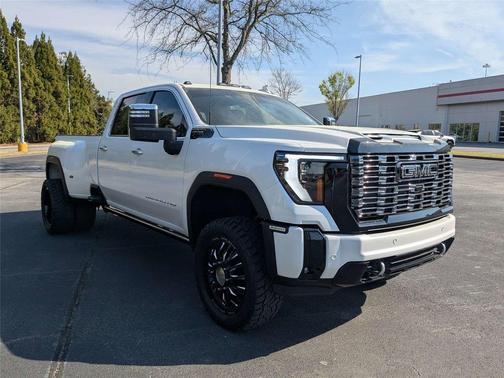 2025 GMC Sierra 3500 Denali