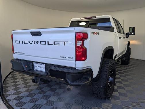 2023 Chevrolet Silverado 2500 Custom