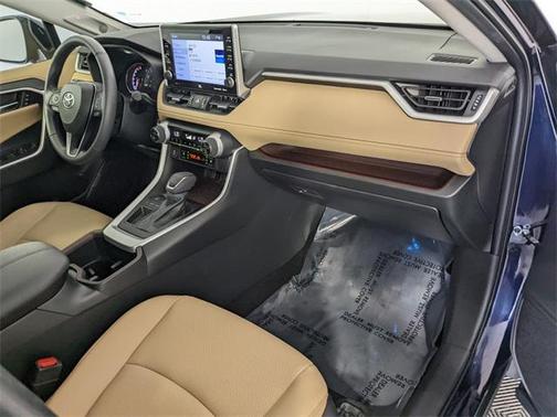 2022 Toyota RAV4 Limited
