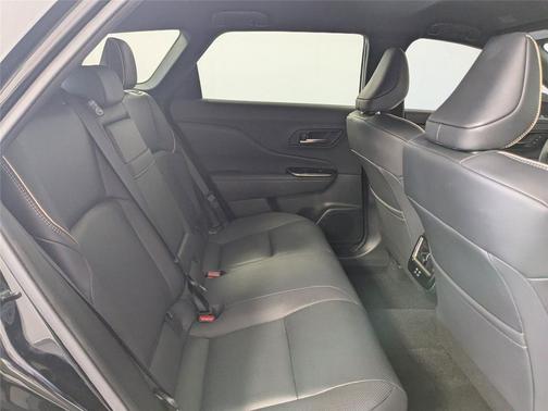 2025 Toyota Crown Signia XLE