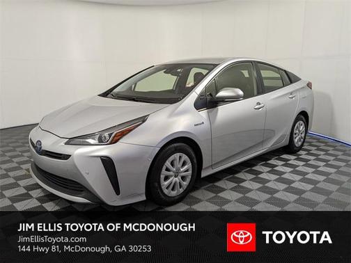 2022 Toyota Prius LE