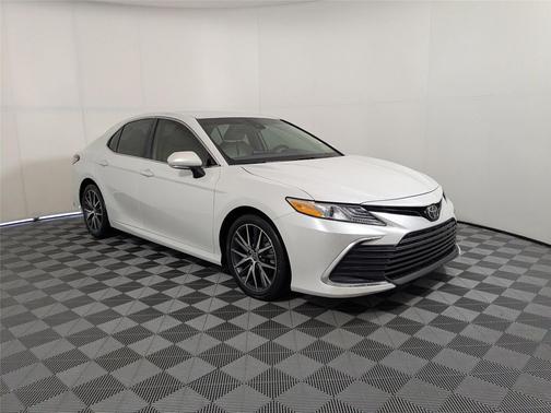 2022 Toyota Camry XLE