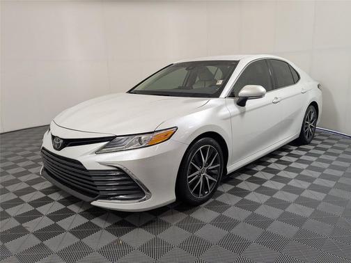 2022 Toyota Camry XLE