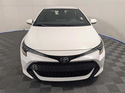 Super White 2022 Toyota Corolla SE