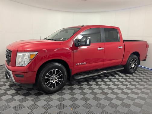 2021 Nissan Titan SV