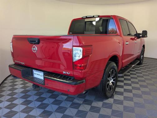 2021 Nissan Titan SV