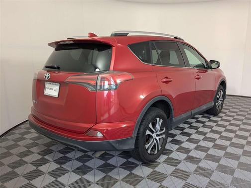 Barcelona Red Metallic 2016 Toyota RAV4 LE