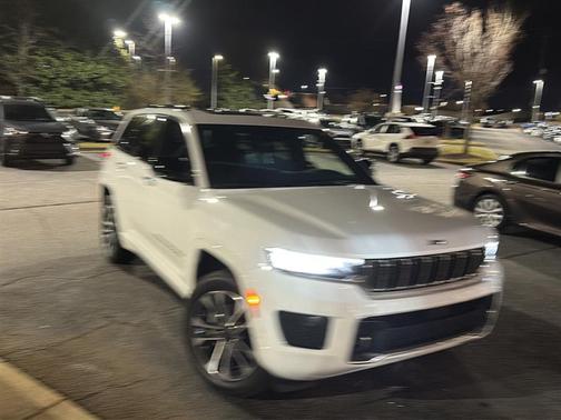 2023 Jeep Grand Cherokee Overland