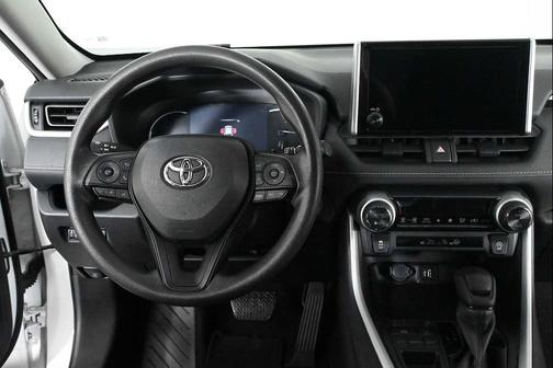 Ice Cap 2024 Toyota RAV4 XLE