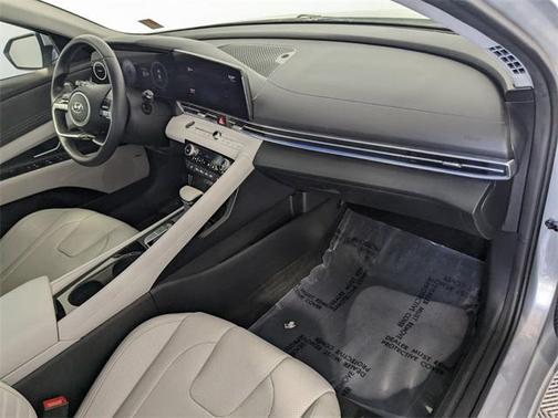2021 Hyundai ELANTRA Limited