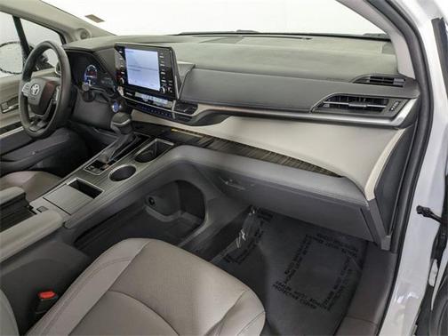 2024 Toyota Sienna Limited 7-Passenger