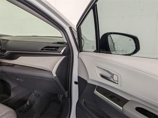 2024 Toyota Sienna Limited 7-Passenger