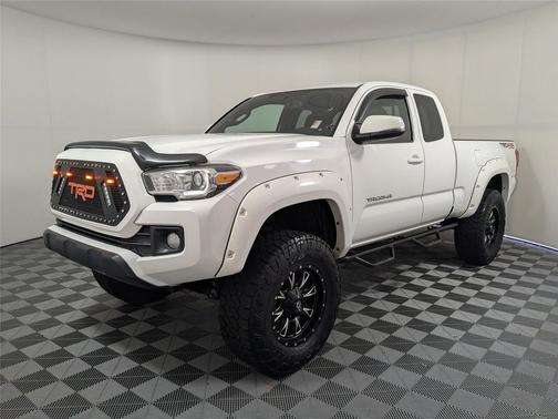 2016 Toyota Tacoma Base