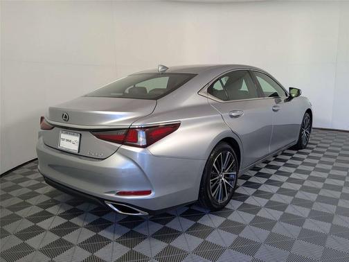 2025 Lexus ES 350 Base