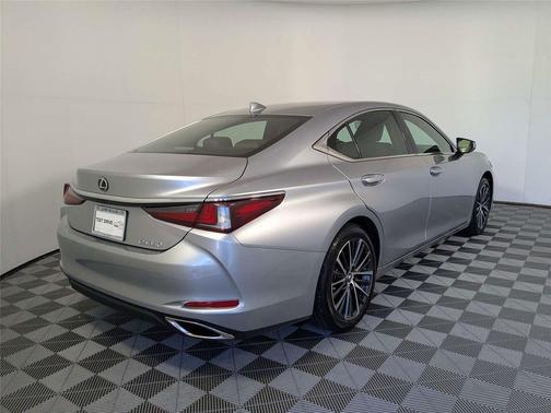 2025 Lexus ES 350 Base