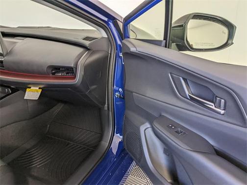 2025 Toyota Prius L