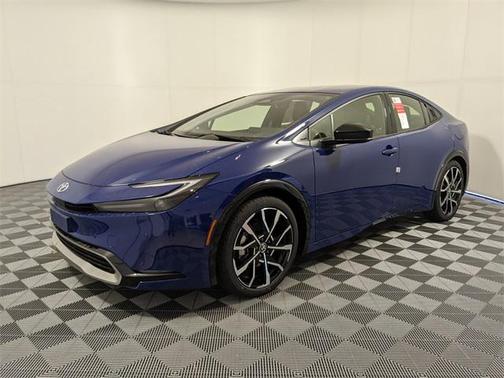 2025 Toyota Prius L