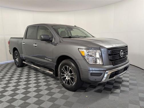 2021 Nissan Titan SV