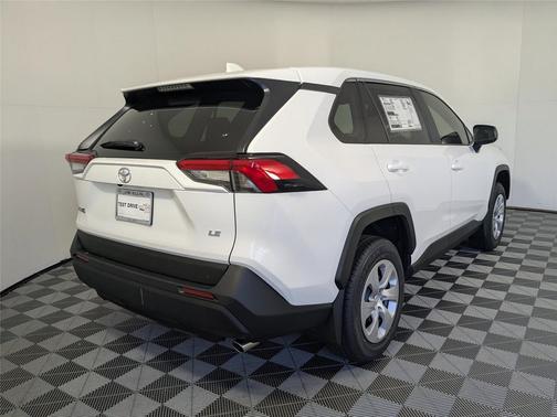 2025 Toyota RAV4 LE