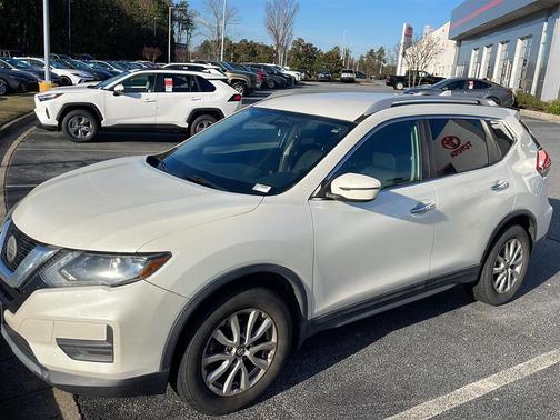 2018 Nissan Rogue SV