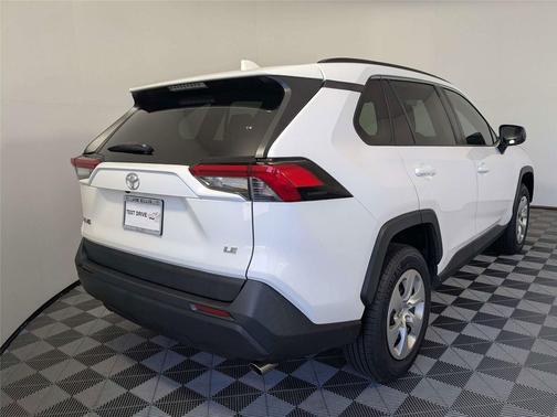 Super White 2020 Toyota RAV4 LE