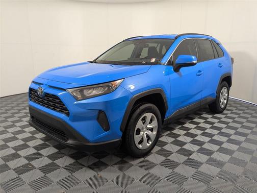 2020 Toyota RAV4 LE