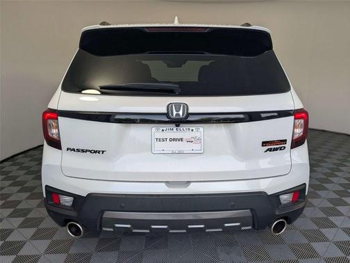 Platinum White Pearl 2024 Honda Passport AWD TrailSport