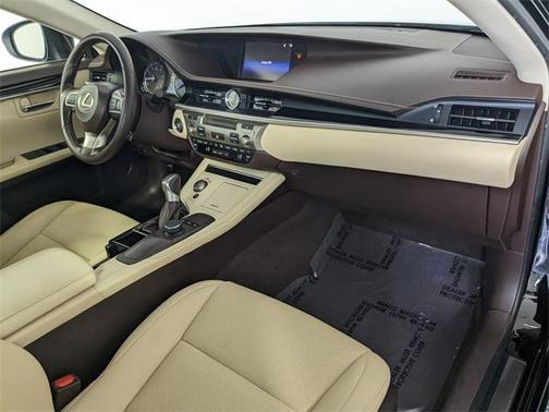 2016 Lexus ES 350 Base