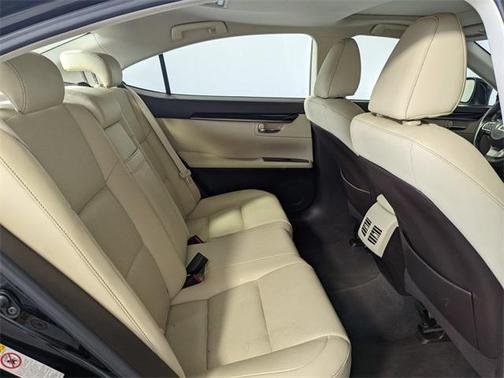 2016 Lexus ES 350 Base
