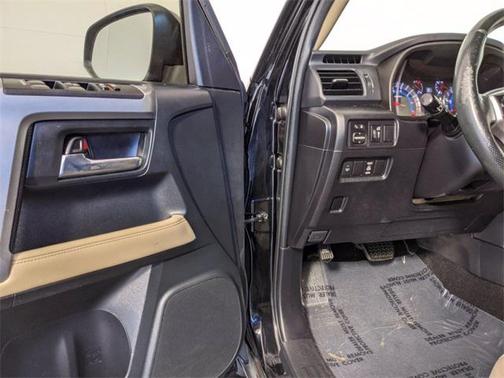 2016 Toyota 4Runner SR5 Premium