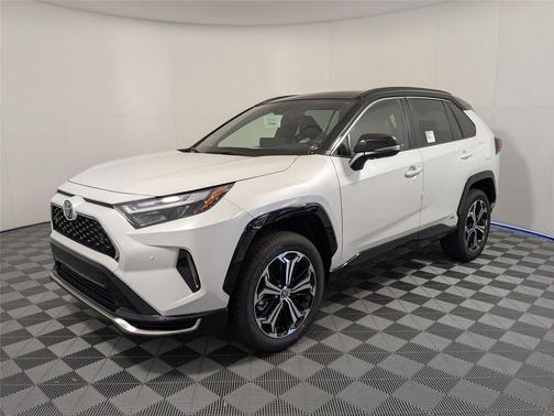 2025 Toyota RAV4 Hybrid SE