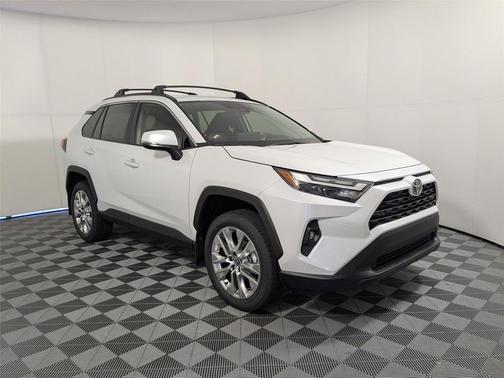 2025 Toyota RAV4 XLE Premium