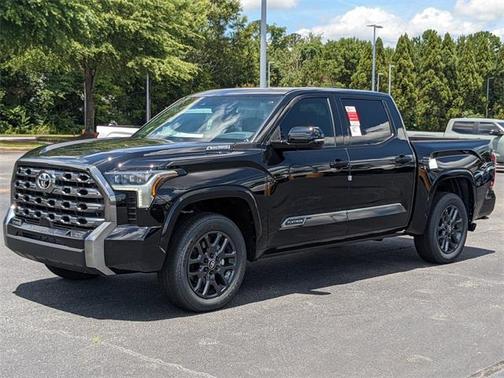 2025 Toyota Tundra Hybrid Platinum