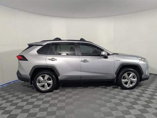 2021 Toyota RAV4 Hybrid SE