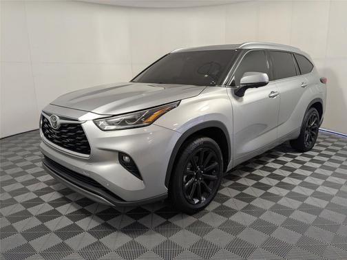 2023 Toyota Highlander Platinum