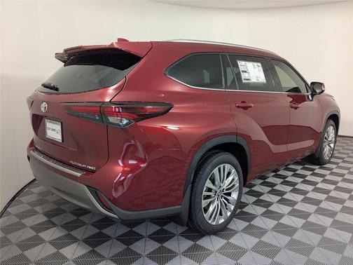 2026 Toyota Highlander Platinum
