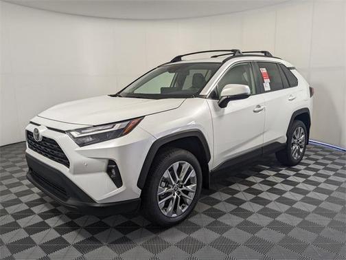 2025 Toyota RAV4 XLE Premium