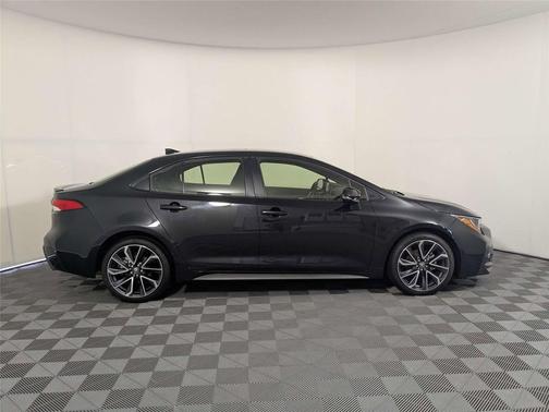 Black Sand Pearl 2022 Toyota Corolla SE