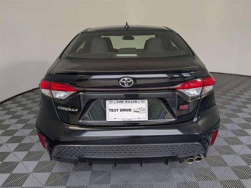 Black Sand Pearl 2022 Toyota Corolla SE