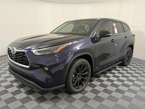 2025 Toyota Highlander Hybrid XLE